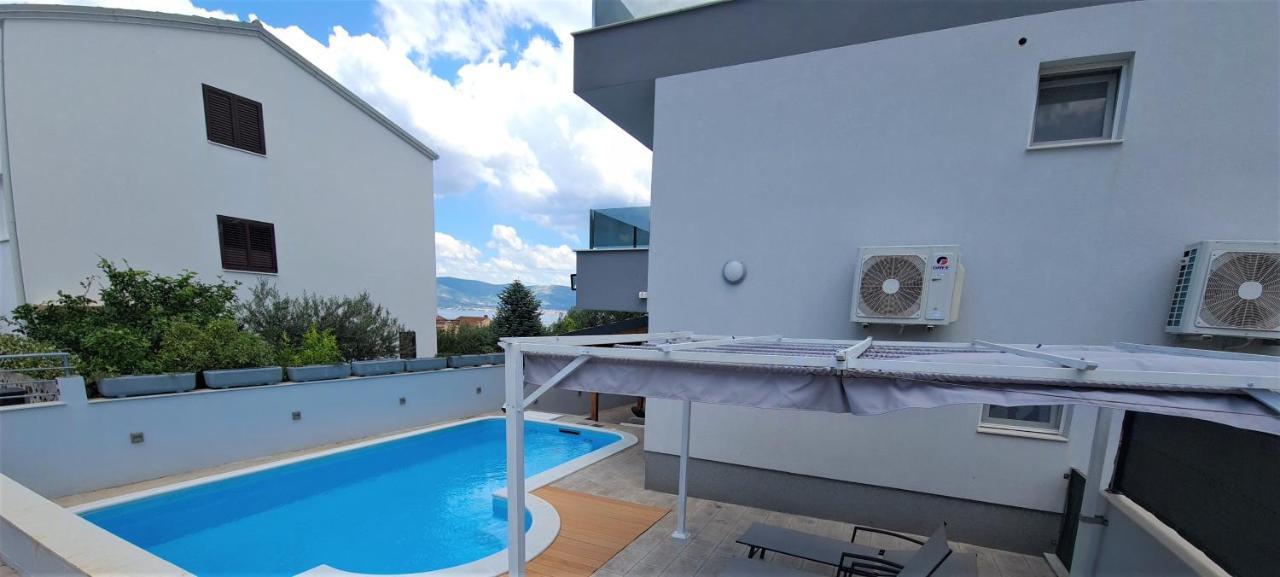 Villa Freya - Vacation House Слатине Екстер'єр фото