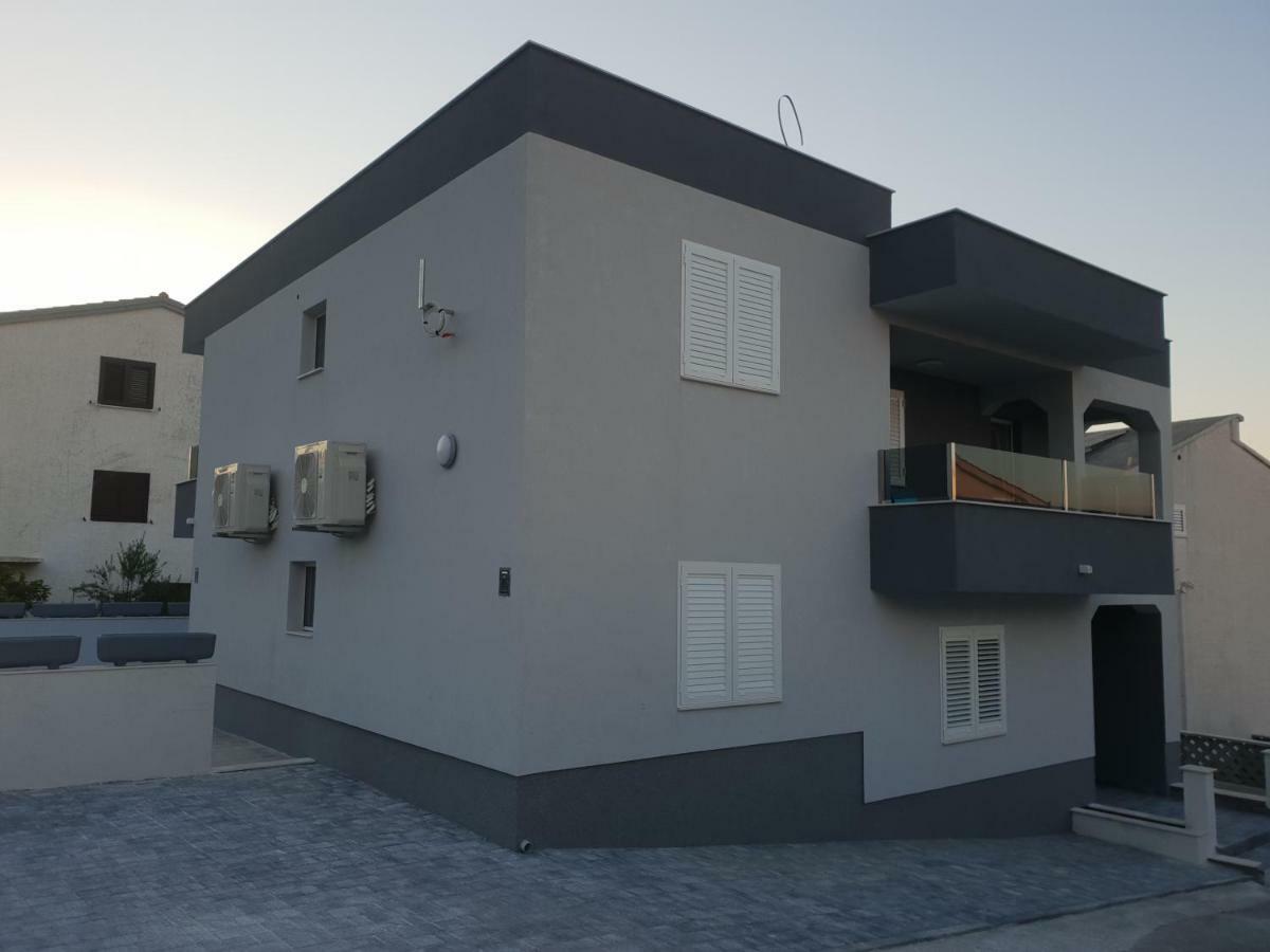 Villa Freya - Vacation House Слатине Екстер'єр фото