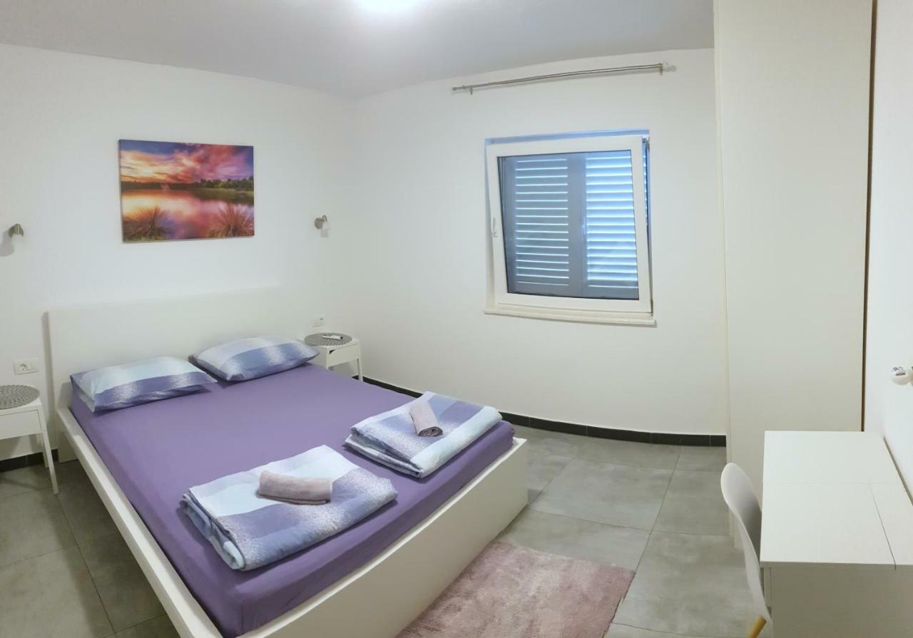 Villa Freya - Vacation House Слатине Екстер'єр фото