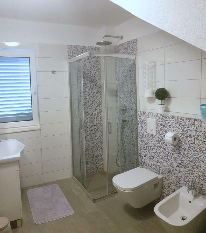 Villa Freya - Vacation House Слатине Екстер'єр фото