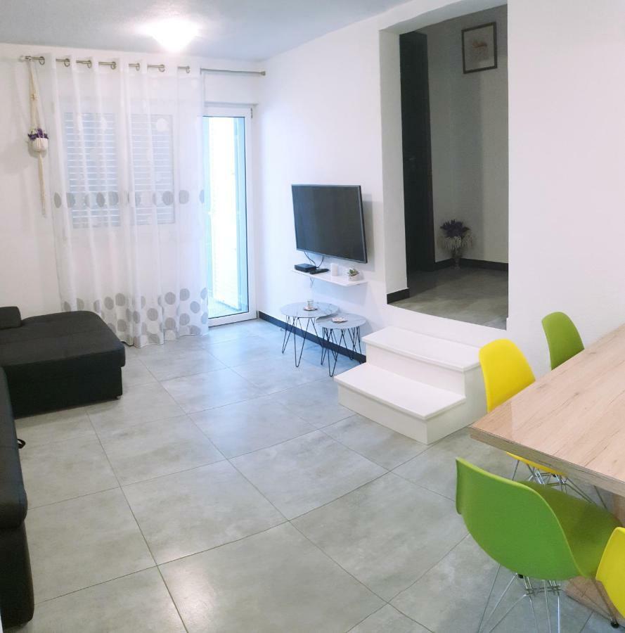 Villa Freya - Vacation House Слатине Екстер'єр фото